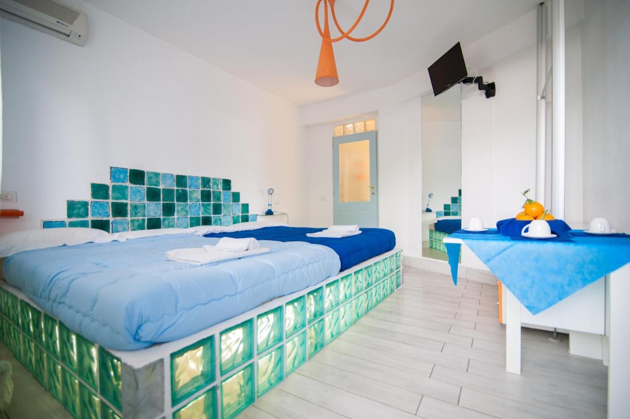 Suite House L'Isola Che Non C'E Fontane Bianche Luaran gambar