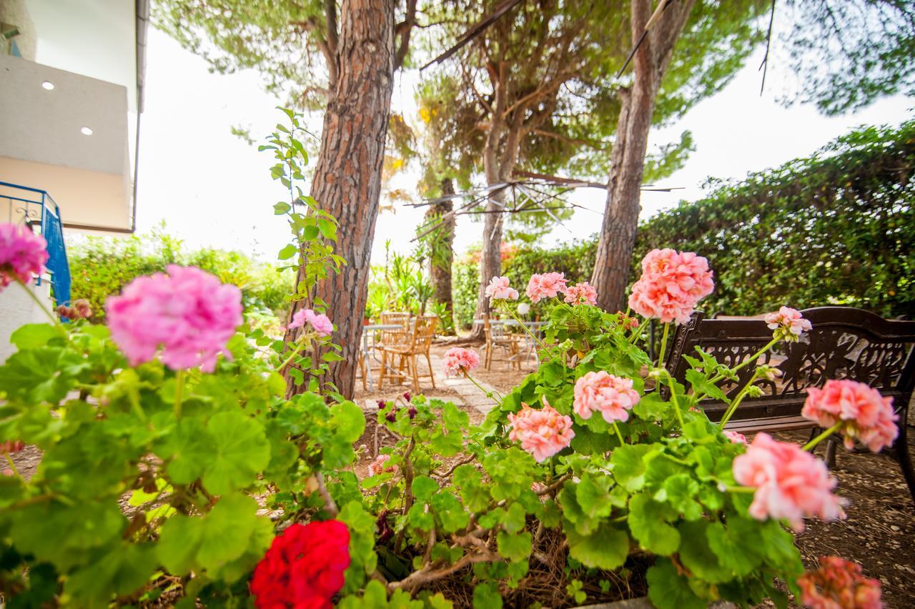 Suite House L'Isola Che Non C'E Fontane Bianche Luaran gambar